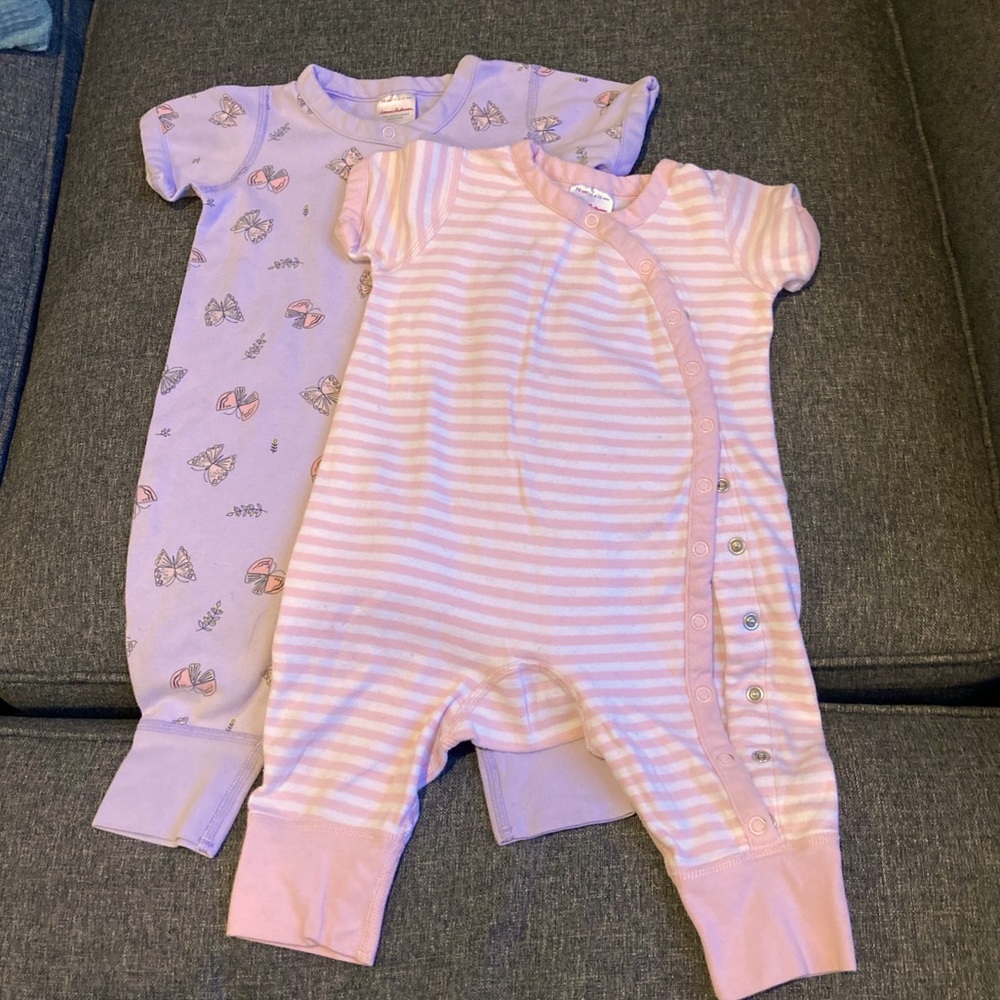 Bundle of Hanna Andersson short pajamas